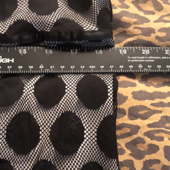 AGB size XL black & white scoop neck polka dot lined lace top built in camisole - Picture 9 of 11